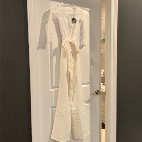 White lace jumpsuit - Picture 4 of 4